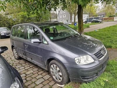 Usata VW Touran 105 CV (77 kW) 2003 Argento Monovolume