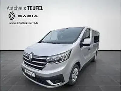 Neu Renault Trafic Evolution 150 PS (110 kW) 2025 Grau (highlandgrau) Van / Kleinbus