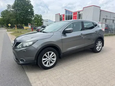 Gebraucht Nissan Qashqai 116 PS (85 kW) 2016 Grau SUV