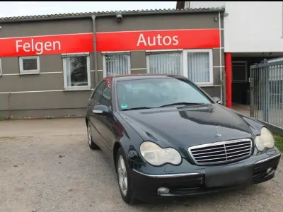 Gebraucht Mercedes C180 Avantgarde 170 PS (125 kW) 2002 Schwarz Limousine