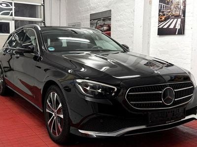 Gebraucht Mercedes E300 320 PS (235 kW) 2022 Schwarz Limousine