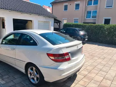 Gebraucht Mercedes CLC200 122 PS (89 kW) 2008 Weiß Coupé