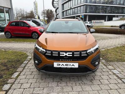 Orange Gebraucht 2023 Dacia Sandero Expression Limousine | 16.490 € (Fairer Preis)