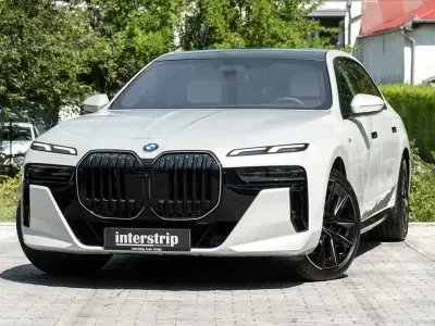 Gebraucht BMW 740 M Sport 299 PS (219 kW) 2025 Weiß Limousine