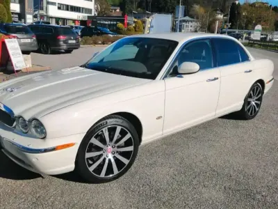 Gebraucht Jaguar XJ8 Executive 298 PS (219 kW) 2007 Weiß Limousine