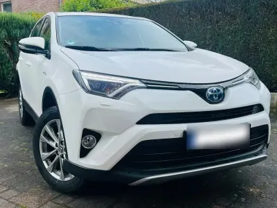 Gebraucht Toyota RAV4 Comfort 197 PS (144 kW) 2018 Weiß SUV