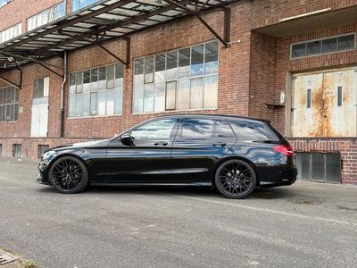 Gebraucht Mercedes C220 AMG 170 PS (125 kW) 2016 Schwarz Kombi