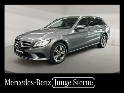 Gebraucht Mercedes C300 Avantgarde 245 PS (180 kW) 2021 Grau Limousine