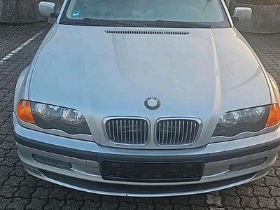 Gebraucht BMW 320 150 PS (110 kW) 2000 Grau Limousine