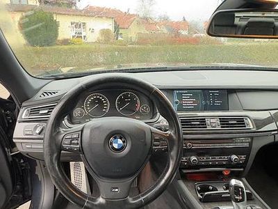 Gebraucht BMW 730 M Sport 250 PS (183 kW) 2010 Schwarz Limousine