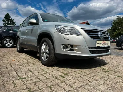 Gebraucht VW Tiguan Trendline 150 PS (110 kW) 2009 Gold SUV