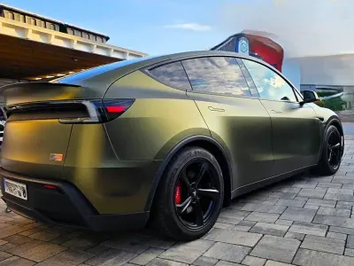 Gebraucht Tesla Model Y Long Range AWD 373 kW (508 PS) 2025 Weiß SUV