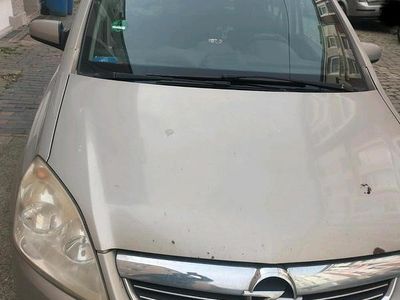 Usata Opel Zafira 105 CV (77 kW) 2009 Giallo Monovolume