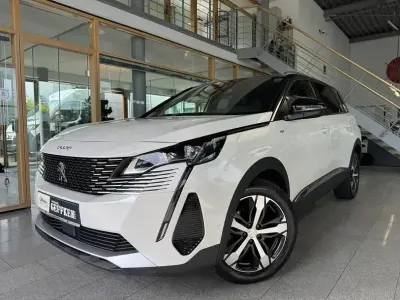 Gebraucht Peugeot 5008 GTi 131 PS (96 kW) 2023 Perlmutt weiß SUV