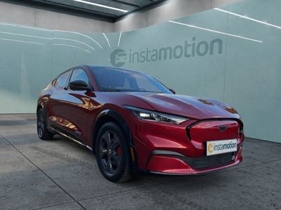Gebraucht Ford Mustang Mach-E Extended Range 258 kW (351 PS) 2022 Rot SUV
