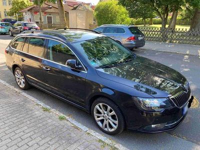 Gebraucht Skoda Superb 140 PS (102 kW) 2014 Schwarz Kombi