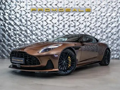 Gebraucht Aston Martin DB12 680 PS (500 kW) 2025 Braun Coupé
