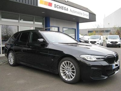 Gebraucht BMW 520 M Sport 184 PS (135 kW) 2023 Schwarz Kombi