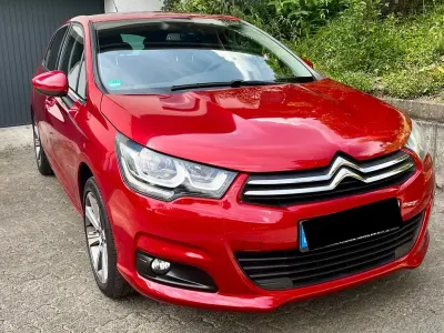 Gebraucht Citroën C4 SELECTION 131 PS (96 kW) 2018 Rot Limousine