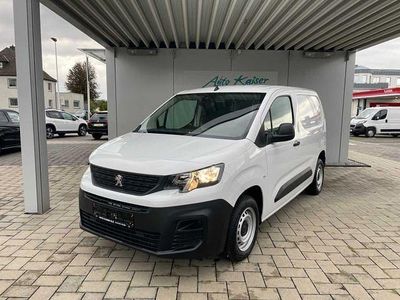 Gebraucht Peugeot Partner 102 PS (75 kW) 2023 Weiß Van / Kleinbus