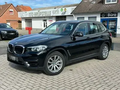 Gebraucht BMW X3 Performance 184 PS (135 kW) 2019 Saphirschwarz SUV