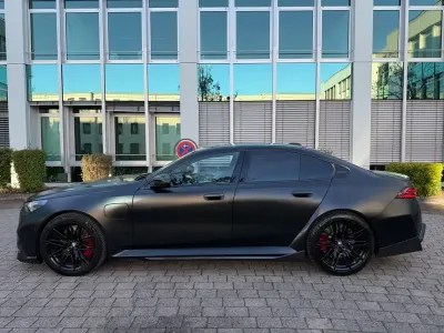 Gebraucht BMW M5 Performance 727 PS (534 kW) 2025 Schwarz Limousine