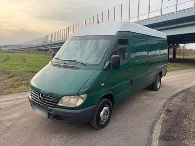 Grün Gebraucht 2001 Mercedes Sprinter Van | 3.800 €