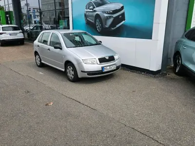 Gebraucht Skoda Fabia 60 PS (44 kW) 2002 Silber Limousine