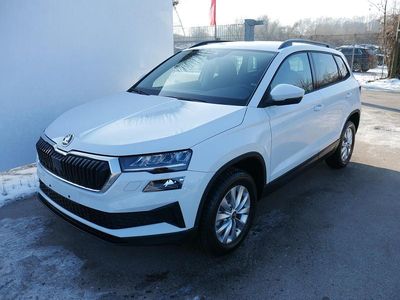 Moonweiß perleffekt Neu 2026 Skoda Karoq Selection SUV | 32.090 € (Fairer Preis)