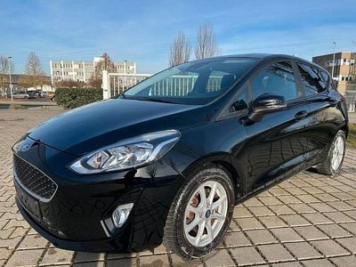 Gebraucht Ford Fiesta Cool & Connect 101 PS (74 kW) 2017 Schwarz Kleinwagen