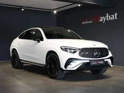 Gebraucht Mercedes GLC300e AMG 313 PS (230 kW) 2024 Weiß SUV