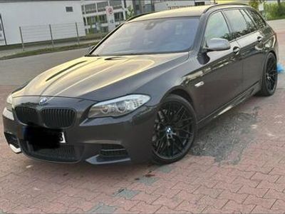 BMW M550
