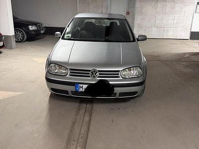 Silber Gebraucht 2003 VW Golf IV Kleinwagen | 3.299 € (Etwas zu teuer)