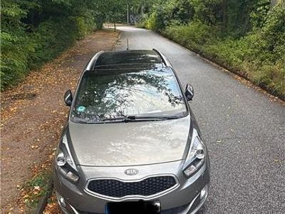 Gebraucht Kia Carens 140 PS (102 kW) 2013 Silber Van / Kleinbus
