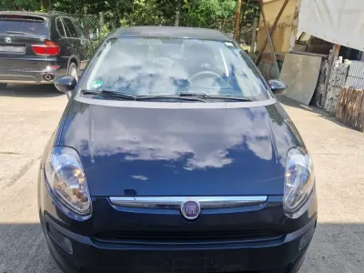 Gebraucht Fiat Punto 69 PS (50 kW) 2010 Schwarz Kleinwagen
