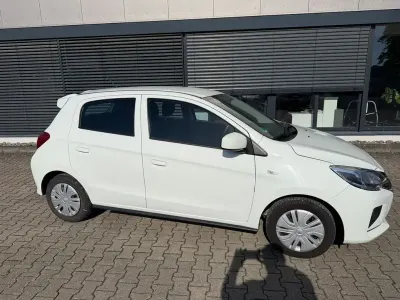 Begagnad Mitsubishi Space Star Select 71 HK (52 kW) 2022 Vit Halvkombi