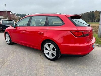 Usata Seat Leon ST 110 CV (80 kW) 2014 Rosso Station wagon