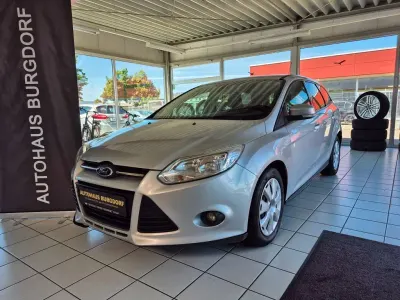 Gebraucht Ford Focus Trend 116 PS (85 kW) 2014 Silber Limousine