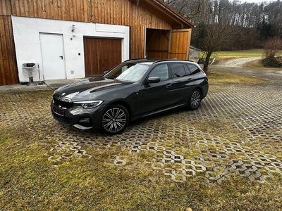 Gebraucht BMW 330e M Sport 292 PS (214 kW) 2021 Grau Kombi