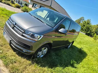 Gebraucht VW Multivan 150 PS (110 kW) 2018 Grau Van / Kleinbus