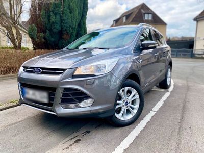 gebraucht Ford Kuga 2.0 4x4 Titanium,S-Heft,Navi,E-Heckklappe,PDC