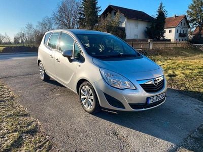 Gebraucht Opel Meriva Edition 101 PS (74 kW) 2010 Silber Van / Kleinbus