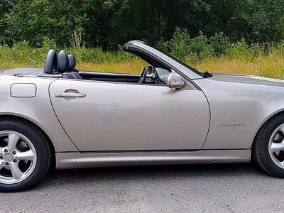 Second-hand Mercedes SLK200 Edition 163 CP (119 kW) 2003 Argintiu Cabrio