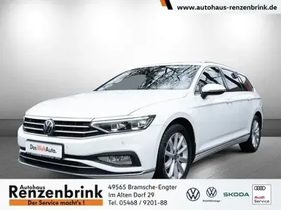 Gebraucht VW Passat Elegance 150 PS (110 kW) 2020 Pure white Kombi