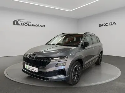 Gebraucht Skoda Karoq SportLine 150 PS (110 kW) 2022 Graphitegrau metallic SUV