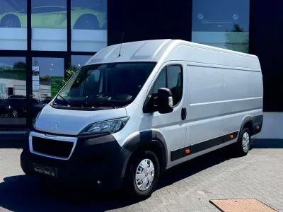 Gebraucht Peugeot Boxer Premium 163 PS (119 kW) 2018 Silber Van