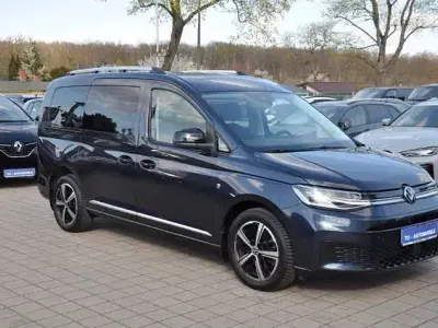 Używany VW Caddy Maxi Style 114 KM (83 kW) 2022 Niebieski Minivan