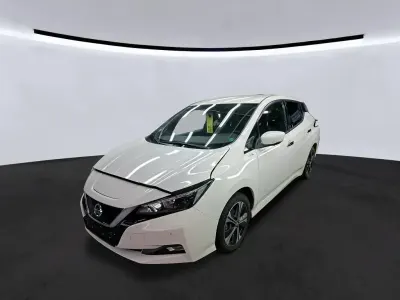 Gebraucht Nissan Leaf 360º 160 kW (218 PS) 2021 Weiß Kleinwagen
