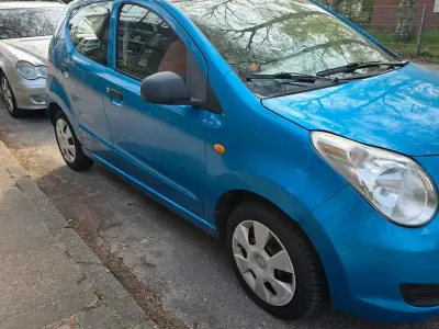 Usata Suzuki Alto 68 CV (50 kW) 2013 Blu Utilitaria
