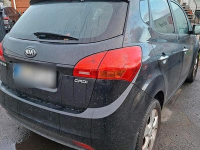 Second-hand Kia Venga 128 CP (94 kW) 2014 Negru Hatchback